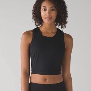 Lululemon tank size 2/4
